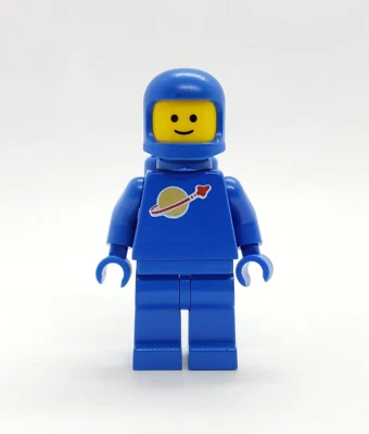 Lego Blue Spaceman Minifigure Classic Space Vintage 6940 6805 6808 6702 - Image 1 of 2