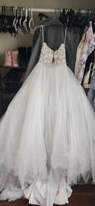 wedding dresses, size 10, white, good condition, unworn - Picture 1 of 1