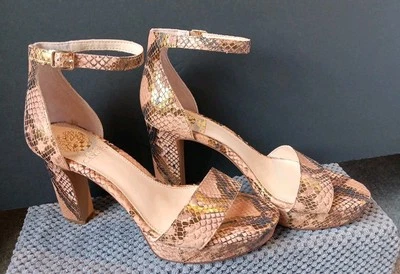 Vince Camuto Sathina NWOB Faux Snakeskin Sandals Size 8M Gold Accents Leather  - Image 1 of 4