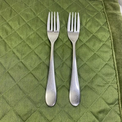 Tenedor para ensalada de acero inoxidable Pfaltzgraff SONYA juego de 2 cubiertos 6,75 pulgadas cubiertos Foto 1 de 4