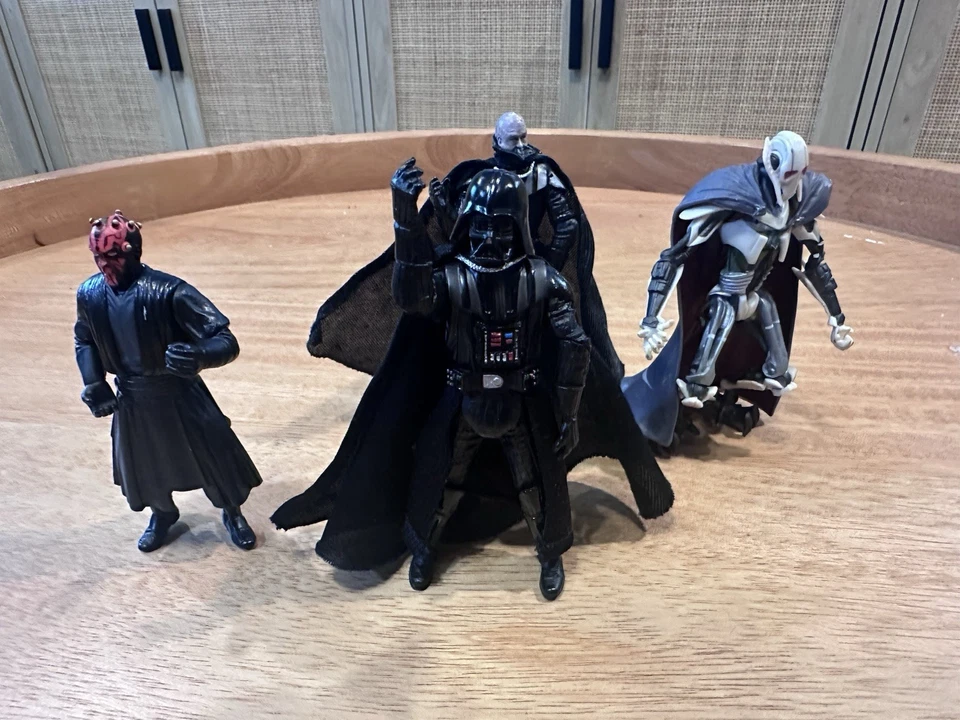 Star Wars Hasbro 3.75 Inch Darth Vader General Grievous Darth Maul Lot of 4 - Image 1 of 4