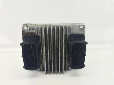 8972333706 CENTRALINA MOTORE / 141813 PER OPEL CORSA C X01 1.7 DTI F08, F68 - Immagine 1 di 4