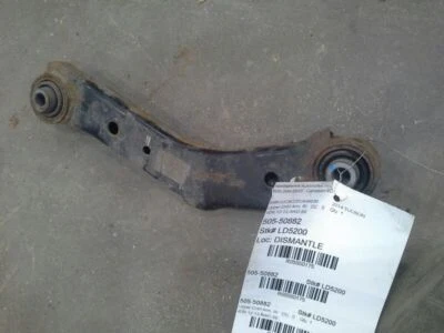 Used Rear Upper Upper Control Arm Rear fits: 2014 Hyundai Tucson AWD Rear Upper - Image 1 of 4