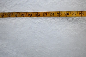WHITE FLORAL LACE SHEER 100% POLYESTER FABRIC 2.9 YARDS X 42 INCHES - Picture 1 of 2