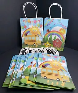 Cute Kids Gift Bags 16ct Paper w/Handles 8"x6"x3" Party Goodie Treat Bag NEW - Picture 1 of 2