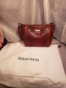 BRAHMIN BROWN LEATHER CROC-EMBOSSED DOUBLE HANDLES CROSSBODY BAG GOLD HARDWARE - Picture 1 of 18