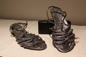 Stuart Weitzman silberfarbene Metallic-Riemchensandalen 1,25 Zoll Keilabsatz Größe 7,5 M - Bild 1 von 11