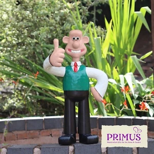 Primus Small Wallace Metal Sculpture Ornament Figure Garden Decoration - Picture 1 of 2