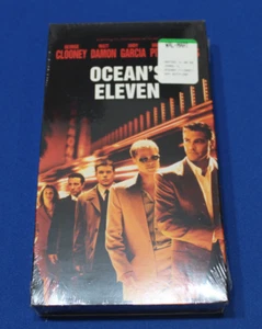 VHS Home Video Cassette Tape SEALED "Ocean's Eleven" George Clooney Brad Pitt - Picture 1 of 2