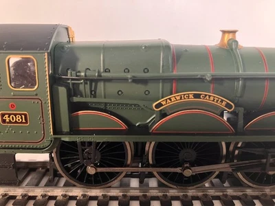 Hornby R2543 Castle Class 4081  "Warwick Castle" BR early logo Green DCC READY - Image 1 of 4