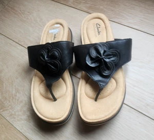 Clarks Women's Brynn Flat Sandal Black Size 11 - Picture 1 of 7