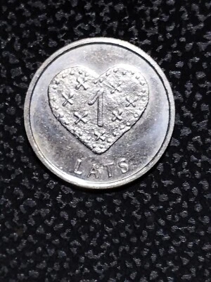 Latvia Gingerbread Heart Christmas theme 1 lats coin 2011 - Image 1 of 4