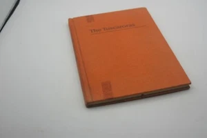 The Tuscaroras by Shirley Hill Witt 1972 Hardcover - Imagen 1 de 1