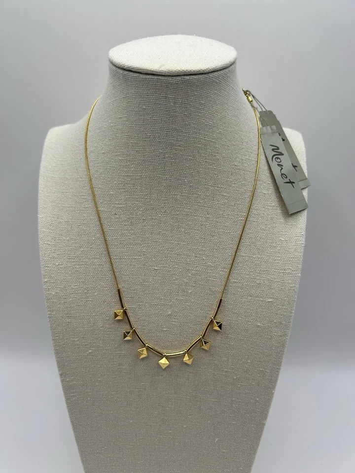 New Monet Gold Tone Necklace Tiny Stud Charms Chain Elegant Dainty Geometric NWT Foto 1 de 1