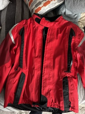 宝马 Motorad 红色摩托车夹克带反光条纹。 48码 — 第 1/4 张图片
