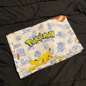 Pokémon 1998 Foglio Doppio Piatto 1998 POLY BLEND Molle - Foto 1 di 10