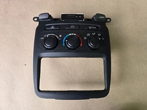 01 - 07 Toyota Highlander Manual Climate Temp Control OEM # 84010-48091 - Picture 1 of 8