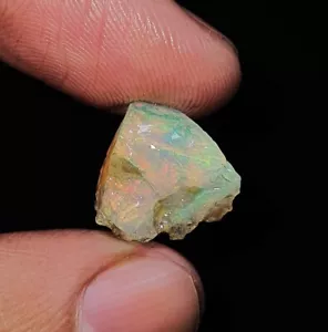 7.50 Ct Natural Multi Fire Ethiopian Opal Oil Rough AAA Quality Loose Gemstone - Picture 1 of 6