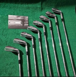 Hierros Nike Tiger Woods 2004 edición limitada 3-PW/solo juegos 2004 en todo el mundo  - Imagen 1 de 6