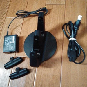 Oficjalna stacja dokująca do ładowania Sony PS3 DualShock 3 przetestowana używana - Zdjęcie 1 z 1