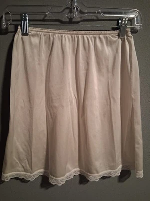 Lencería Warners de colección falda sin cordones para mujer mediana de nailon encaje corto hada gótica Foto 1 de 4