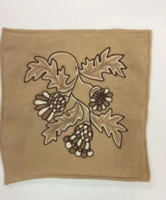 Funda de almohada Pottery Barn "lana bronceada con diseño floral crewel" 18" Foto 1 de 4