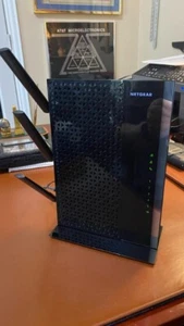 NETGEAR EX7000-100NAR WIFI RANGE EXTENDER - Picture 1 of 6