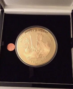 2013 Queen Elizabeth II Enthroned Coronation Super Gold Layered Crown Ltd Ed #32 - Picture 1 of 10