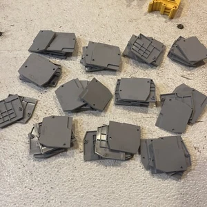 (57) C2 Entrelec 1SNA118368R1600 FEM6 Gray Terminal Block Ends (shelf47) - Picture 1 of 3
