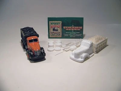 SMC-673 1947 International KB-12 camión de carbón escala HO-1/87 kit de resina blanca Foto 1 de 4