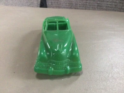 Coche de plástico encubierto Cadillac verde Lapin Foto 1 de 4