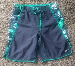 Nike Boys Swim Trunks Shorts M 10-12 Green Black Beach Swimwear Board Shorts  - Picture 1 of 6