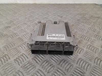 Renault Captur Mk1 2013-2019 Engine Ecu Module 237102747R - Image 1 of 4
