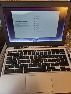 ASUS Cromebook CX1400CKA 14-inch Silver Laptop - Image 1 of 4