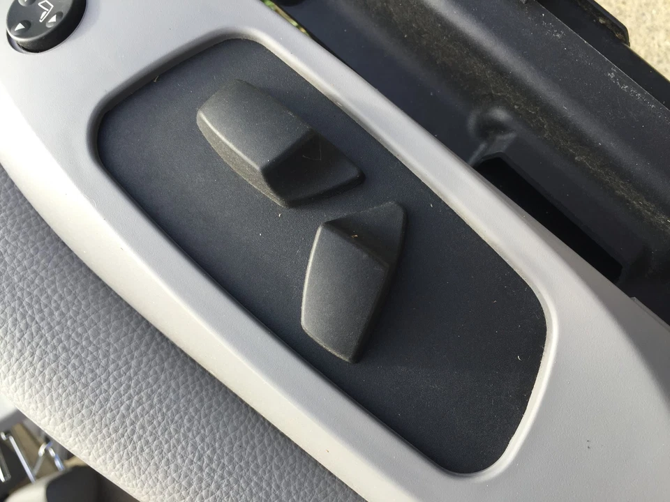 Interruptor asiento bmw e90 e91 335d 328ix 335 330 320i 325i 328i 330i 335i 328 diestro Foto 1 de 1