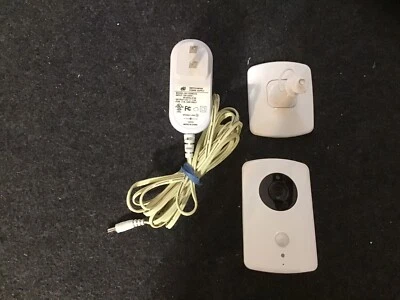 HD Camera Wireless WiFi Night Vision Security Alarm Indoor 2GIG -CAM-HD100 - Image 1 of 4