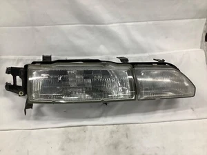 90-93 Integra Right Front Headlight Main Lamp Light Unit Beam Lens Bulb Used OEM - Picture 1 of 6