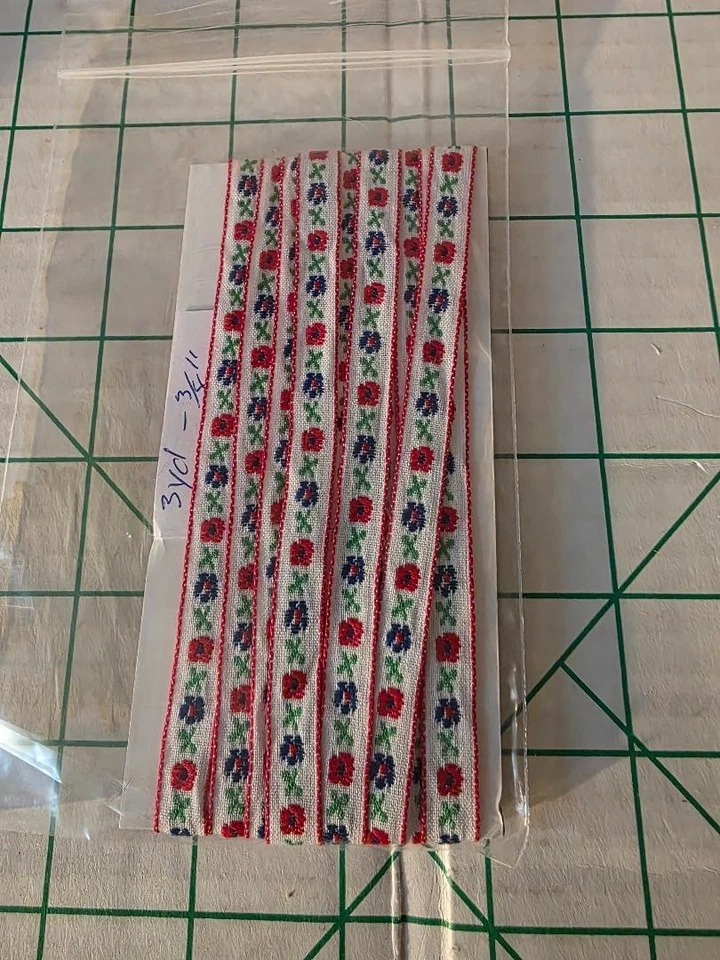 Lot #18 flowers Trim. 3/8" in. 3 Yards - Image 1 of 1