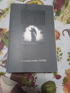 The Graveyard Book A Novel  Paperback By Gaiman, Neil - Imagen 1 de 1