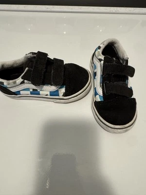 FURGONETAS para niños pequeños talla 7,5 ¡Lindas!! Foto 1 de 4