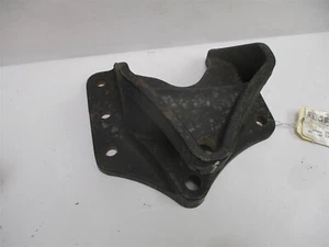 3548742C1 NEW INTERNATIONAL LEAF SPRING BRACKET RIGHT REAR - Picture 1 of 3