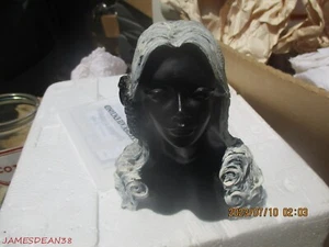 Frank Schirman Vintage Hawaiian Black Coral Figurine Sculpture " LEHUA BEAUTIES - Picture 1 of 3