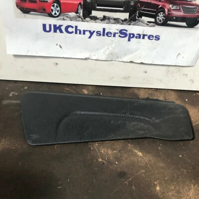 Chrysler Grand Voyager 2008-15 N/S левого центрального сиденья отделка панели - Изображение 1 из 4