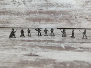 Set 9 Pezzi Peltro Figure Monopoly Star Wars Edizione Trilogia Classica - Foto 1 di 4