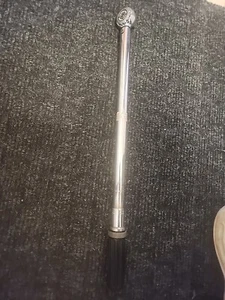 K-D Tools Torque Wrench - Model #2952 1/2" drive 25-250lb - Made in USA - Picture 1 of 6