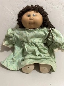 Muñeca Cabbage Patch Original Vintage - 1978, 1982 - Ojos Marrones - Cabello Castaño - Imagen 1 de 9