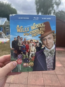 Willy Wonka & the Chocolate Factory (Blu-ray, 1971) Digibook USA import - Foto 1 di 4
