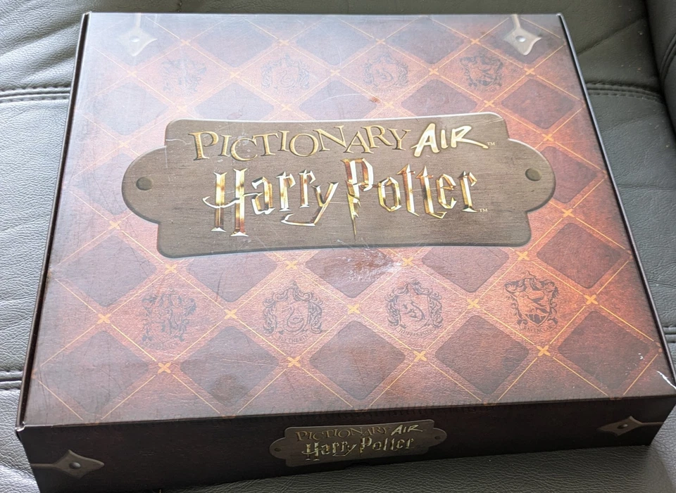 Mattel Pictionary Air Harry Potter Wizarding World Excellent Condition No Rules - Image 1 of 4