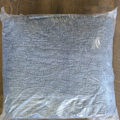 Edredón Pottery Barn Belga Lino Punto Floral King/Cal King Azul Marino Foto 1 de 4