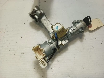 Переключатель зажигания с ключом от 2003 Toyota Tacoma 12417844 - Изображение 1 из 4